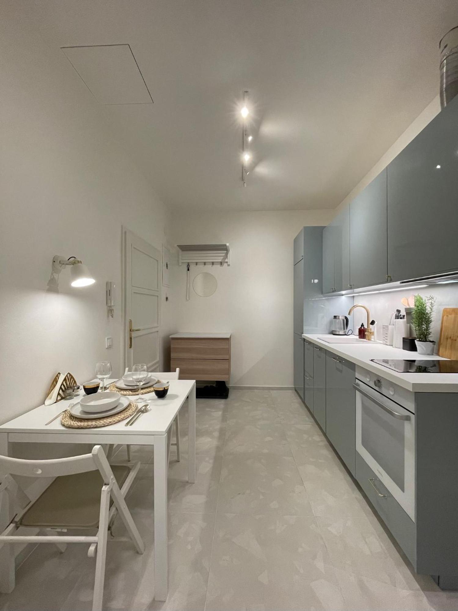 Urban Retreat I Modern Boho Apartments In Lovely Letna District - 10 Minutes From Old Town Praha Exteriér fotografie
